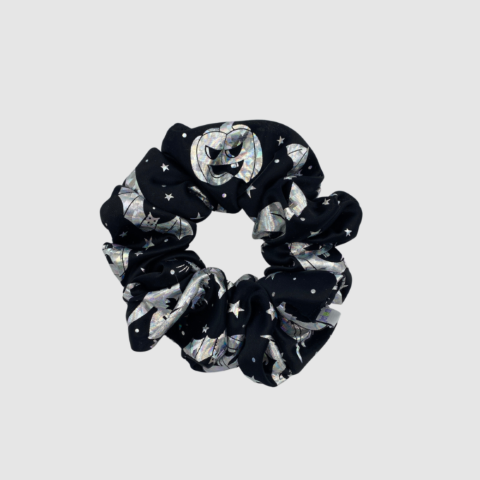 HOLOGRAPHIC HALLOWEEN SCRUNCHIE